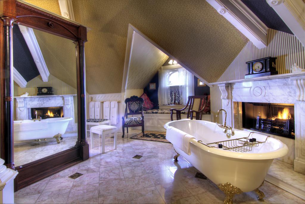 Gingerbread Mansion Bed & Breakfast Ferndale Eksteriør bilde