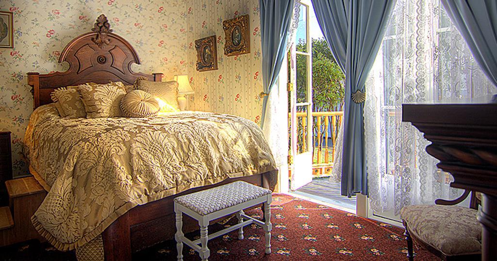 Gingerbread Mansion Bed & Breakfast Ferndale Rom bilde