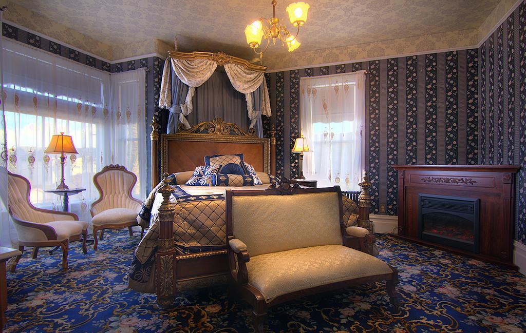 Gingerbread Mansion Bed & Breakfast Ferndale Rom bilde